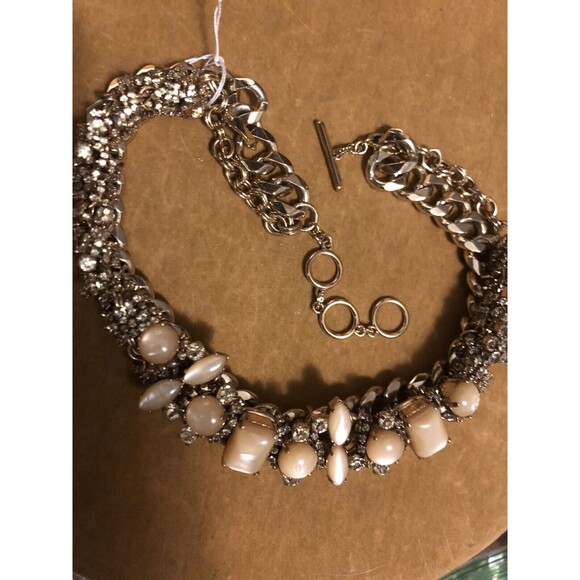 STELLA & DOT Gold Tone Statement Necklace Flowers & Rhinestones Stunning - Picture 7 of 12